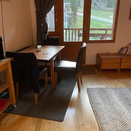 Tania Chalettt Garden View Holiday home