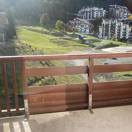 Holiday home Tania Chalettt Garden View